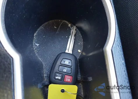 2017 Toyota Corolla Le z USA, uszkodzony, nr VIN 2T1BURHE2HC807204